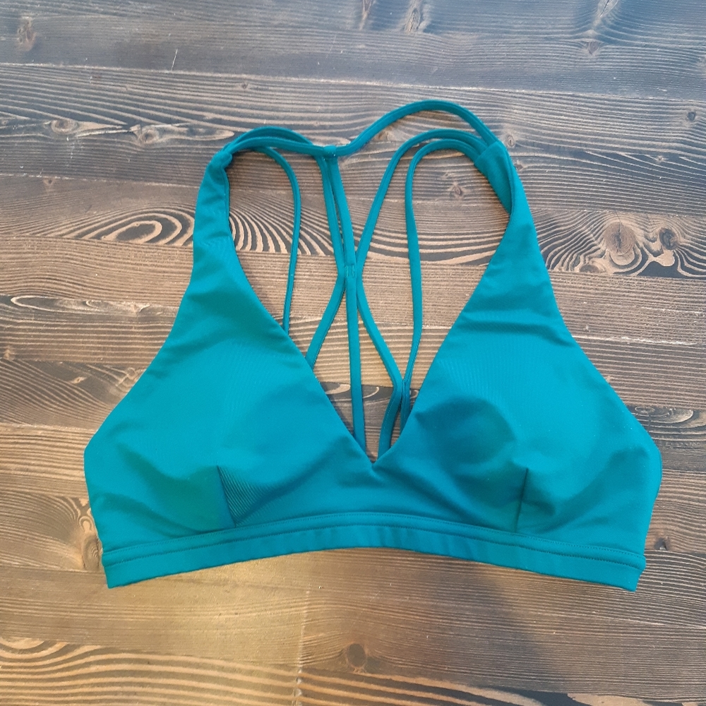 Lululemon sports bra size 8
